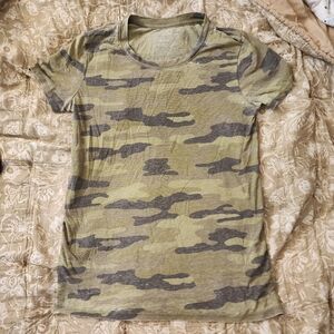 Lucky Brand Size XS Camo Print T-Shirt Super Soft Lounge Top